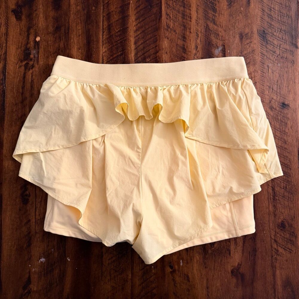 On The Run Ruffle Short Buttercream Popflex - image 5
